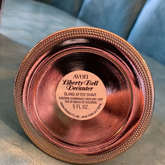 Avon “Liberty Bell” Decanter - Picture 4 of 8